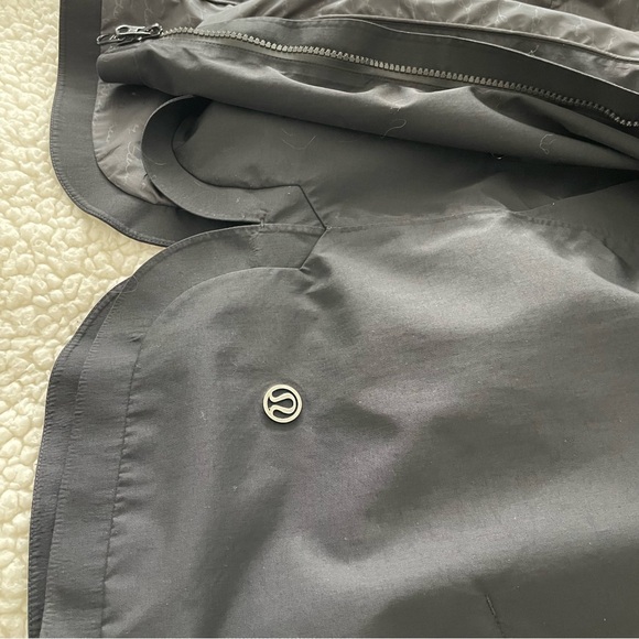 Lululemon Definitely Raining Raincoat - Picture 8 of 11